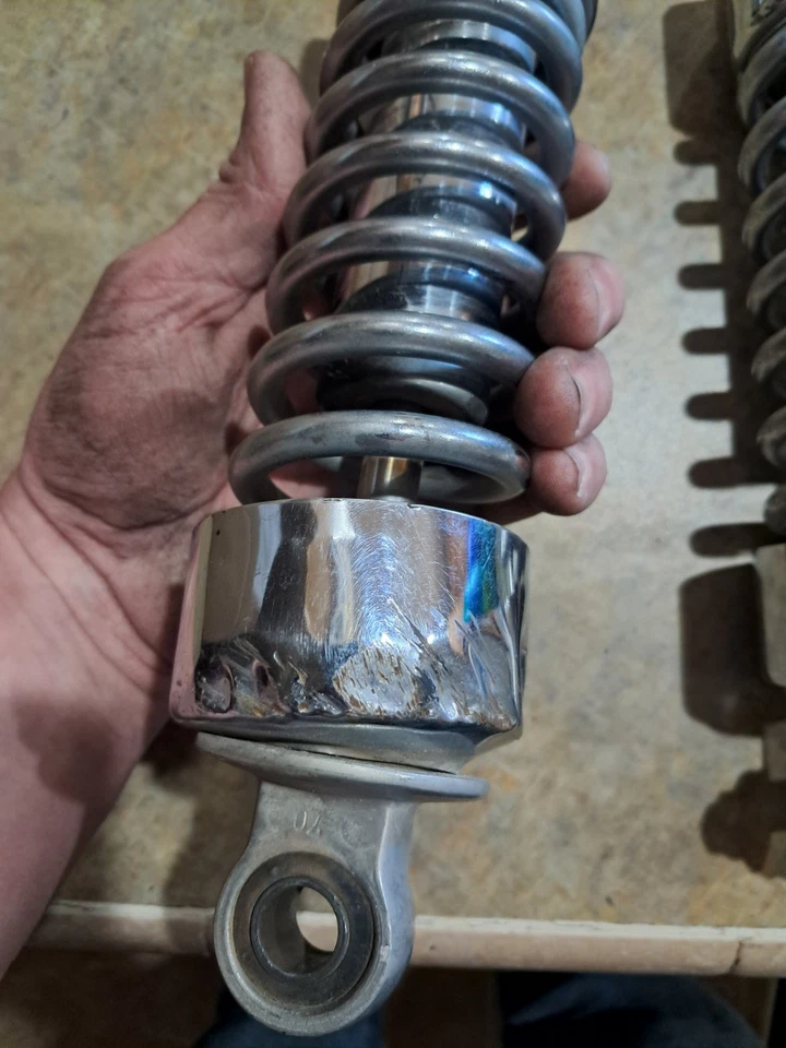 Amortiguador de suspensión trasera Suzuki Savage 650 LS650 1986-2019 Boulevard S40 Foto 4 de 4