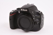 Nikon D5100 16,2 megapixel fotocamera reflex digitale corpo otturatore 75.000 LEGGERE #T-45558