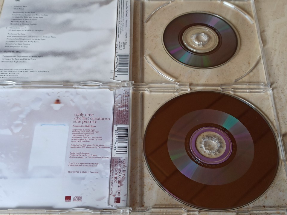 Enya, 2 MaxiCDs, Orinoco Flow (Sail Away) (1988) Only Time (2000