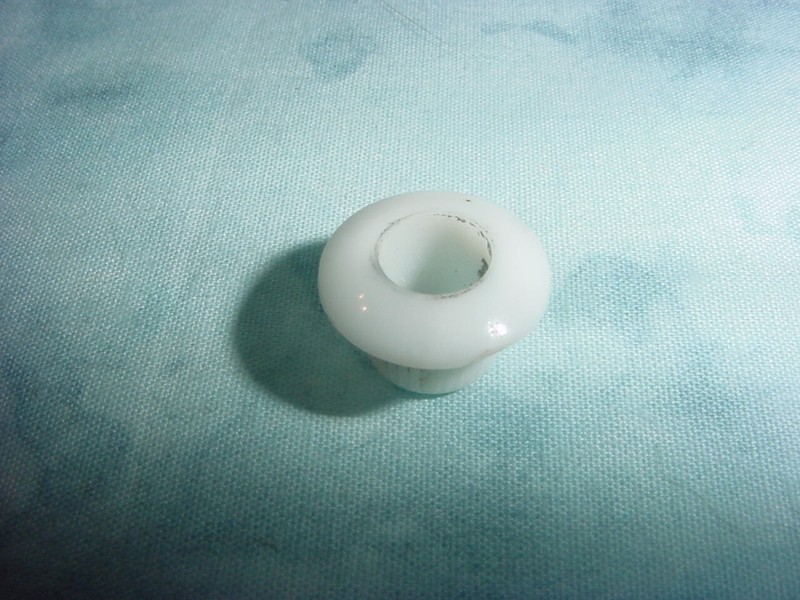 VINTAGE ORIGINAL GUITAR TUNING MACHINE STRING POST FERRULE