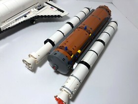 LEGO Sculptures: Shuttle Expedition 10231 - Retired (2011) Shuttle and boosters