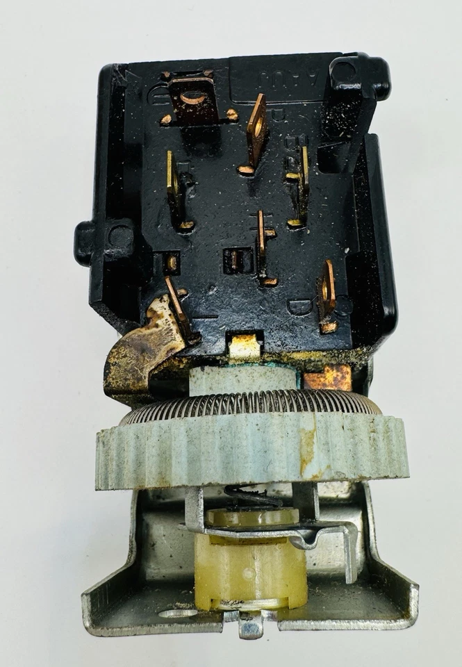 1966 - 1967 年普利茅斯 Belvedere GTX 卫星车头灯开关 2586598 NOS — 第 4/4 张图片