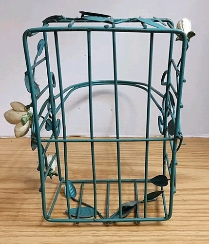 Metal Rectangular Basket - Picture 5 of 7