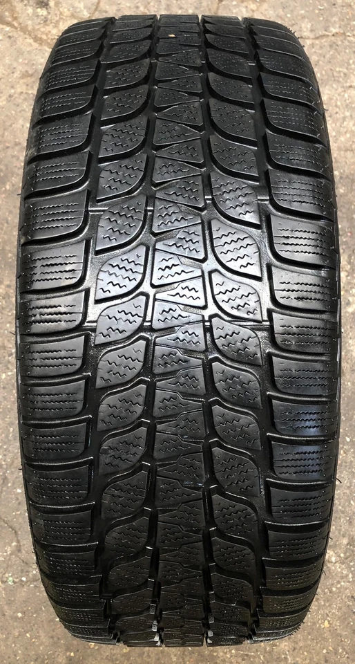 1 Winterreifen 215/45 R17 87H Bridgestone Blizzak LM-25 M+S E2895 - Bild 1 von 1