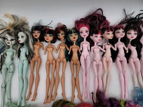 HUGE Lot Of 40 Monster High Dolls Nude OOAK Replacement Parts Lot 1 - Picture 4 of 13