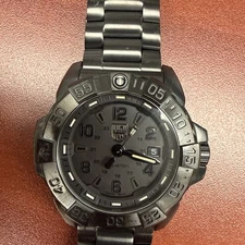 Luminox Navy Seal Men's Watch 3250 Black Dial XS.3252.BO.L Steel Bracelet