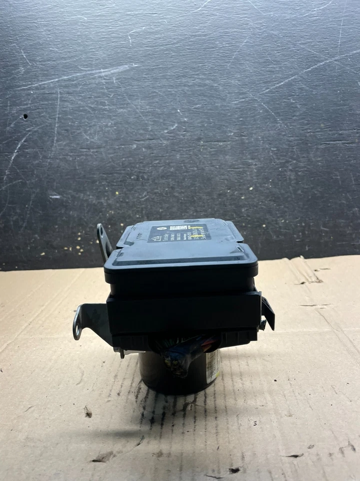 BMW 135i 2007 2008 ABS bomba de freno antibloqueo 6784766-01 v1981 DG Foto 2 de 4