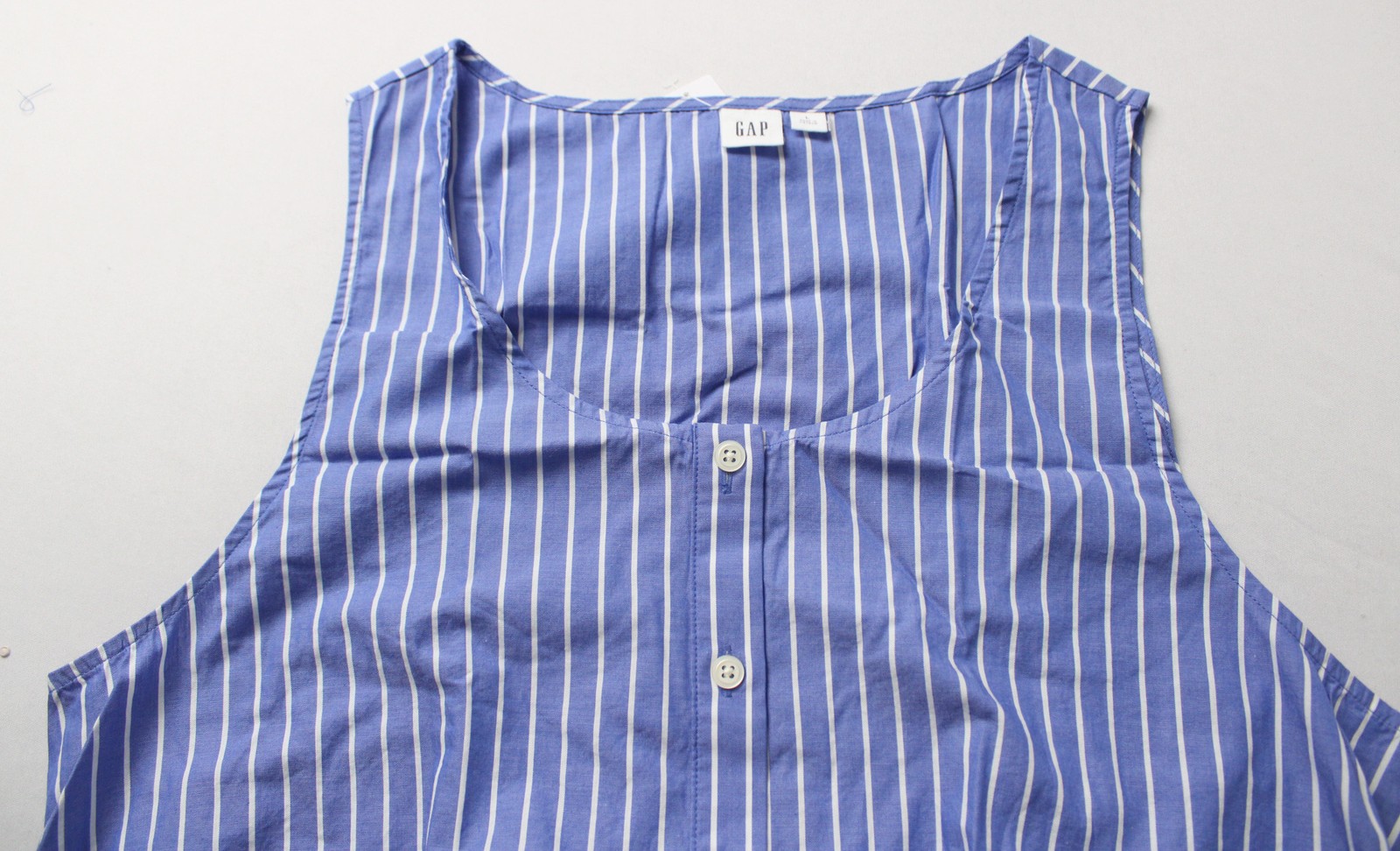 Gap Women's Poplin Sleeveless Cropped Scoopneck Top EH6 Blue Stripe Large NWT