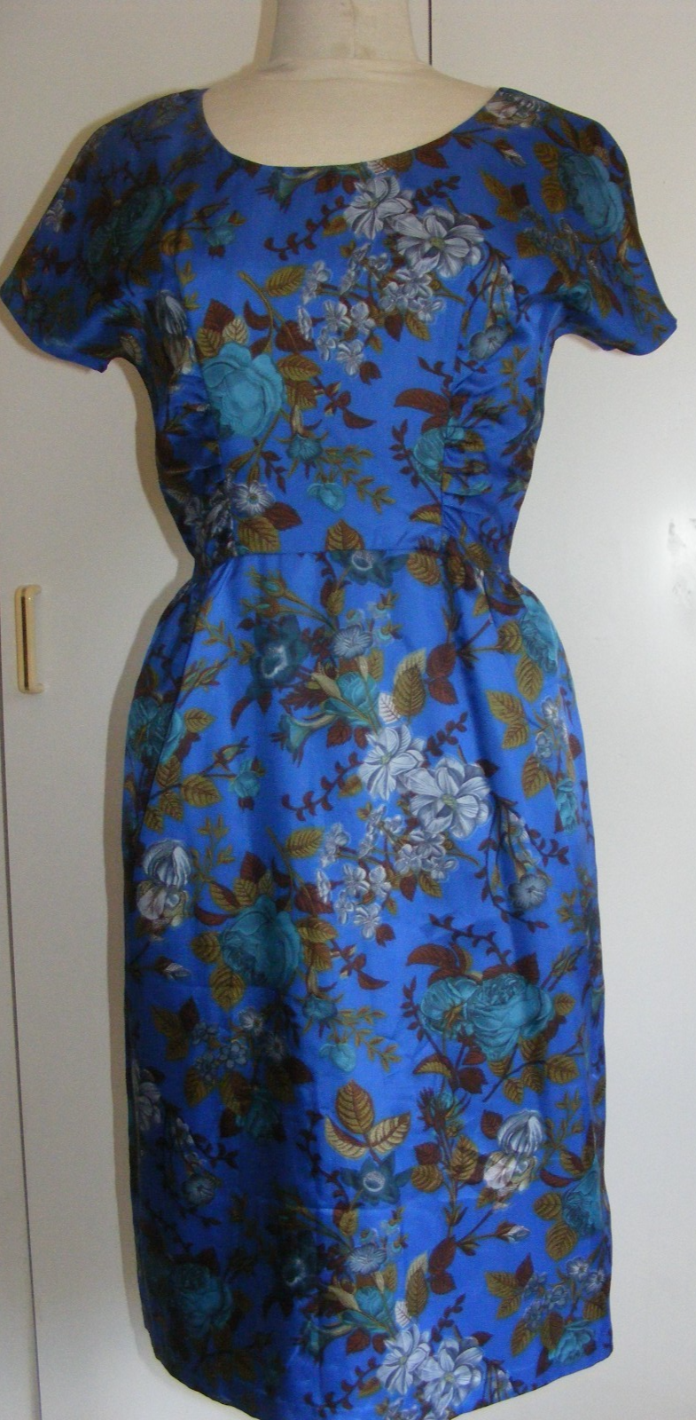 Picture 1 of 4
