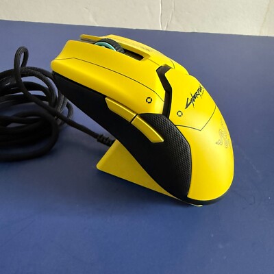 Razer Viper Ultimate Cyberpunk Wireless Gaming Mouse 2077 Edition  W/Dock Tested
