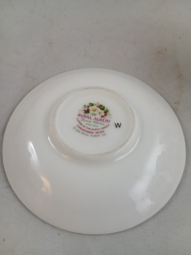Royal Albert MINIATURE Tea Cup & Saucer December Bone China 1st Quality British - Picture 8 of 9