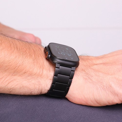 Magnet Buckle Titanium Band for Apple Watch Ultra 2 / Series 10 (Black Titanium) - 第 3/7 張圖片