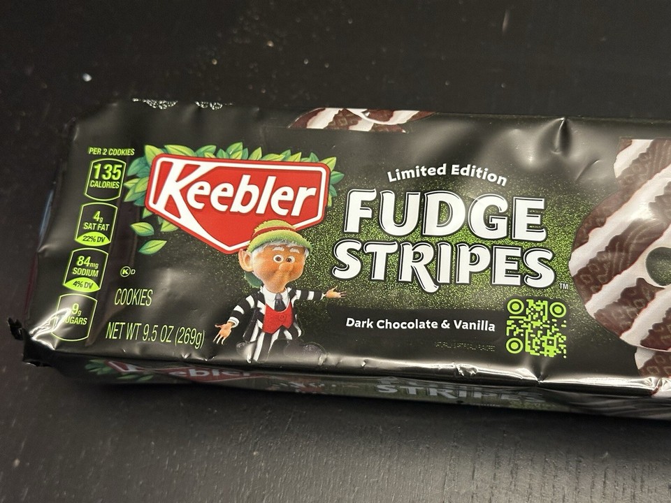 BEETLEJUICE Keebler Fudge Stripes Dark Chocolate & Vanilla Cookies 9.5