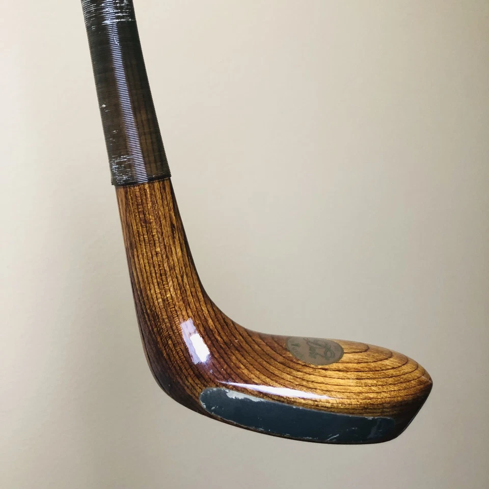 The Duke St. Andrews Scotland Hand Made Hickory Shaft Wood Putter Right RH 35” - Image 2 of 4