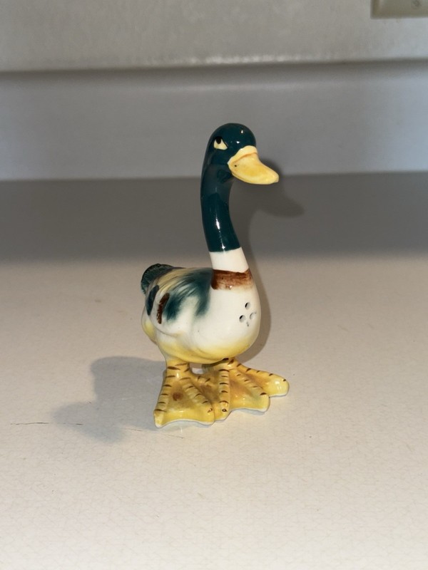 Vintage Japan hand painted porcelain mallard duck figurine Pepper (one Piece)