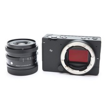 Sigma fp + Contemporary 45mm F/2.8 DG DN Lens...