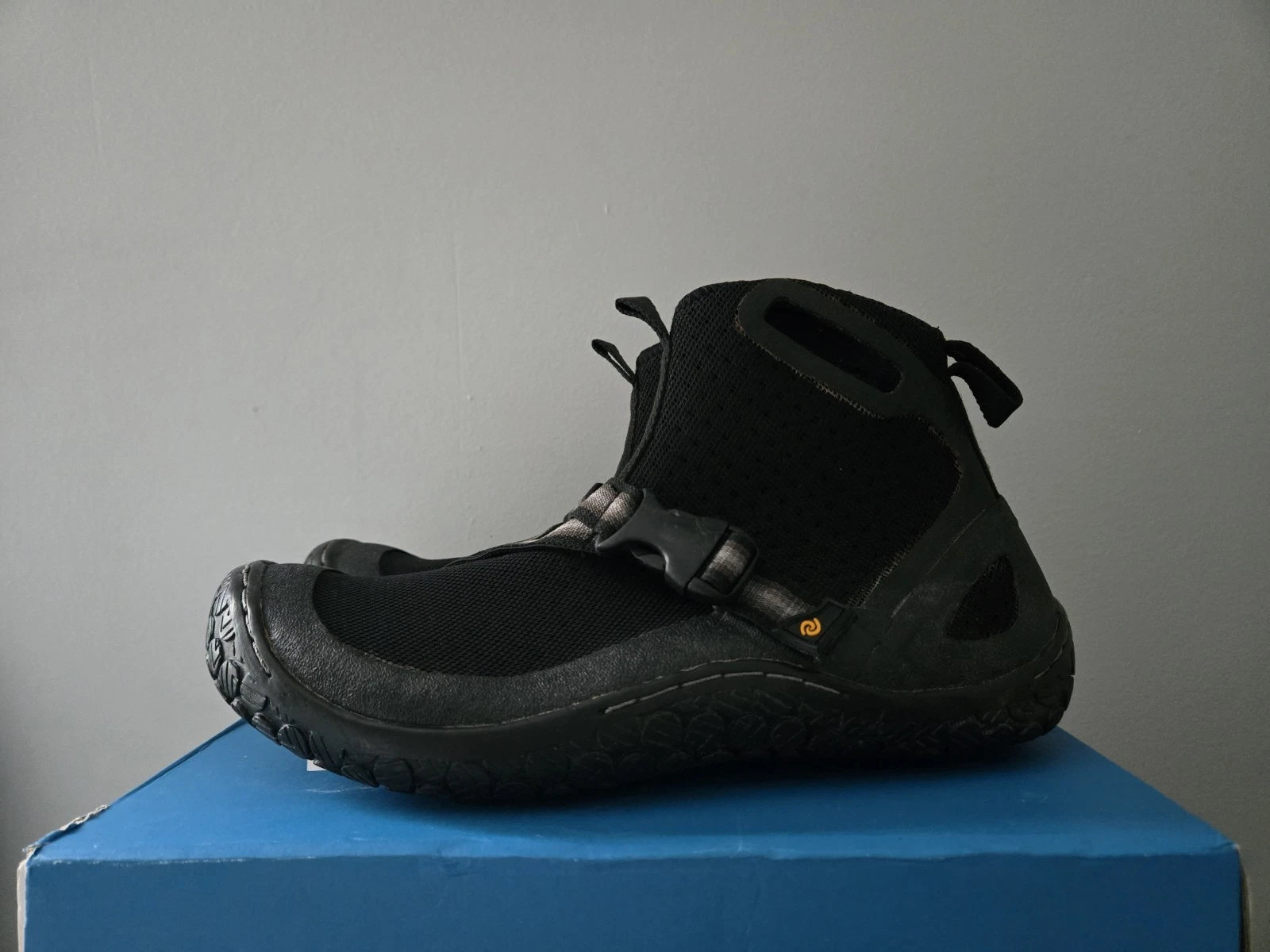 Neoprene 5 mm Diving Surfing Fishing Kayak Water Boots Shoes Sz 9/26
Opens in a new window or tab