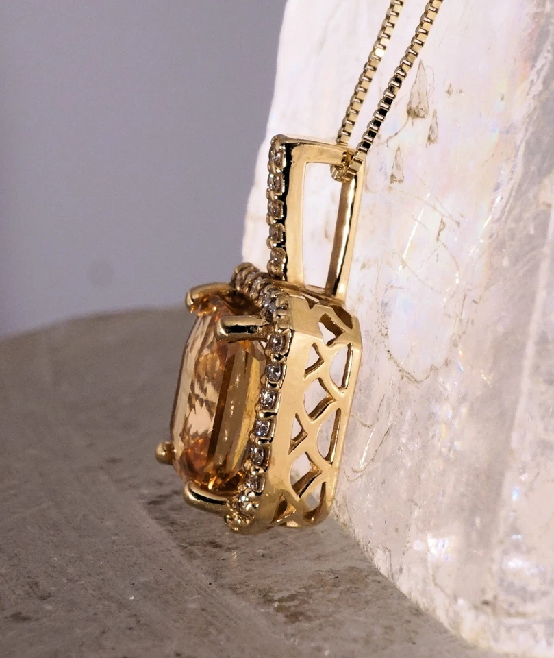 Colgante granate hessonita natural oro amarillo 14k con cadena.  Hecho a medida. Foto 3 de 4