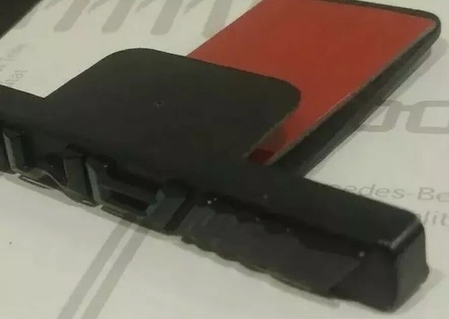 Insignia emblemática AMG negra para parrilla Panamericana GT E43 C43 GLC43 C63 G63 clase E - Imagen 2 de 6