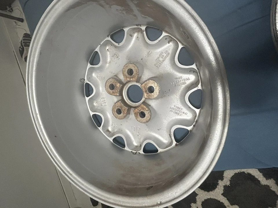 "Llanta plateada 98-03 Jaguar X308 Starburst 7 x R16 16"" MNC113 AAOEM" Foto 3 de 4