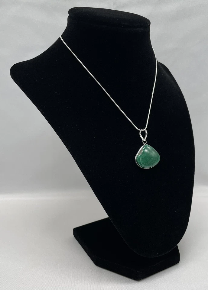 "Colgante de malaquita natural en plata de ley 925 en collar de cadena de 22"" #M01" Foto 2 de 4