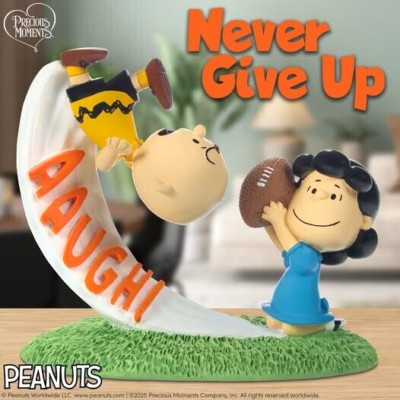   New PRECIOUS MOMENTS PEANUTS Figurine Charlie Brown Lucy Playing Football Ball