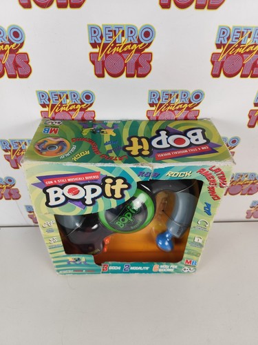 BOP IT BOPIT MB GIOCO DA TAVOLO DI ABILITà 2005 HASBRO 4 STILI MUSICALI DIVERSI - Picture 2 of 6