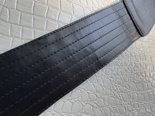 VTG Corset Belt Women Medium Black Faux Leather Covered Buckle Silver Prong 3” - Picture 6 of 10