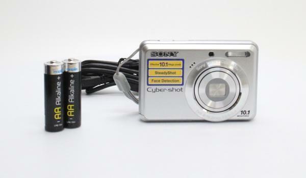 Sony Cyber-shot DSC-S930 10.1MP Digital Camera - Silver for Sony Cyber-shot DSC-S930 10.1MP Digital Camera - Silver for