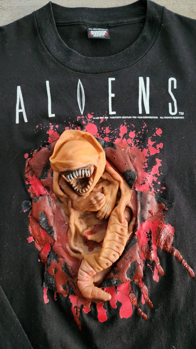 Vintage 90s 1991 Aliens The Movie Promo T-shirt 3D Chest Vintage 90s 1991 Aliens The Movie Promo T-shirt 3D Chest