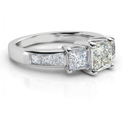 2.55 Ct Three stone Princess Near White Moissanite Diamond .925 Silver Ring - Picture 4 of 6