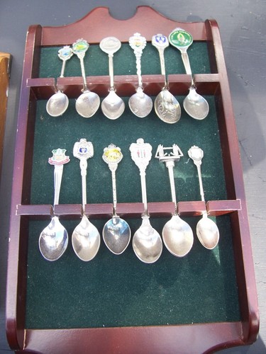 Souvenir Spoons JOB LOT SUIT COLLECTORS APPROX 90 DIFFERENT SOME REAR SOME BOXED - Picture 2 of 11