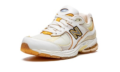 new balance 2002r conversations among us