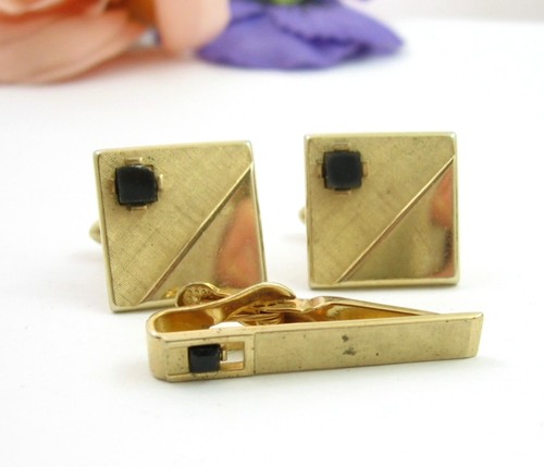 SET GEMELLI E FERMACRAVATTA SWANK vetro NERO vintage opaco lucido tono oro quadrati - Foto 6 di 7