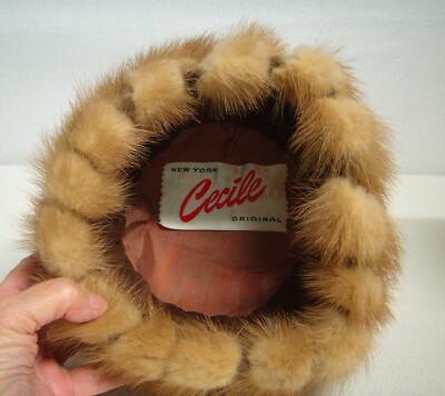 VINTAGE MINK HAT CECILE BRAND FROM WHITE AND KIRK 1960-1970 1960s Cream Mink Pillbox Hat by Cecile | Mid-Cen Sophistication main image 3