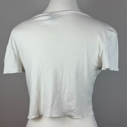 Divided White Asian Dragon Print Crop Short Sleeve Tee Size Medium 90s Y2K - Picture 4 of 9