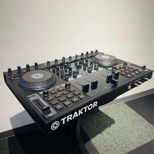 Traktor Kontrol S4 MK-2 | eBay