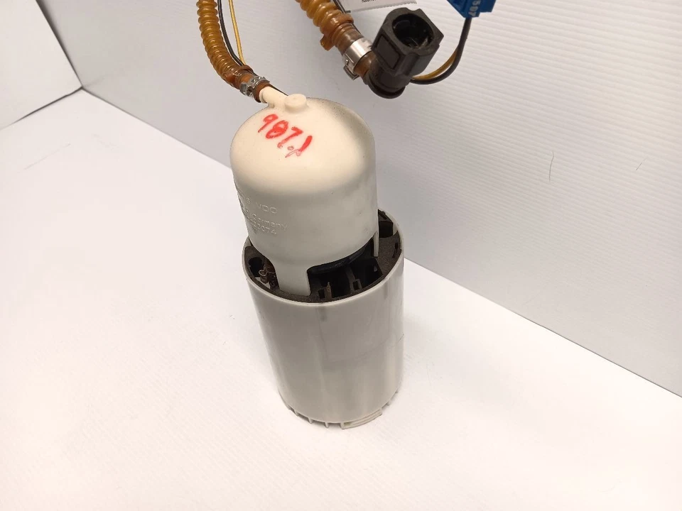 Bomba de combustible Porsche 911 997 Boxster Cayman 987 2005-2008 99762013100 OEM Foto 2 de 4