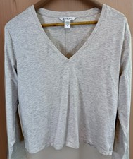 Athleta Coaster Luxe V-Neck Sweatshirt Women  s Medium Gray Long Sleeve Thumbhole