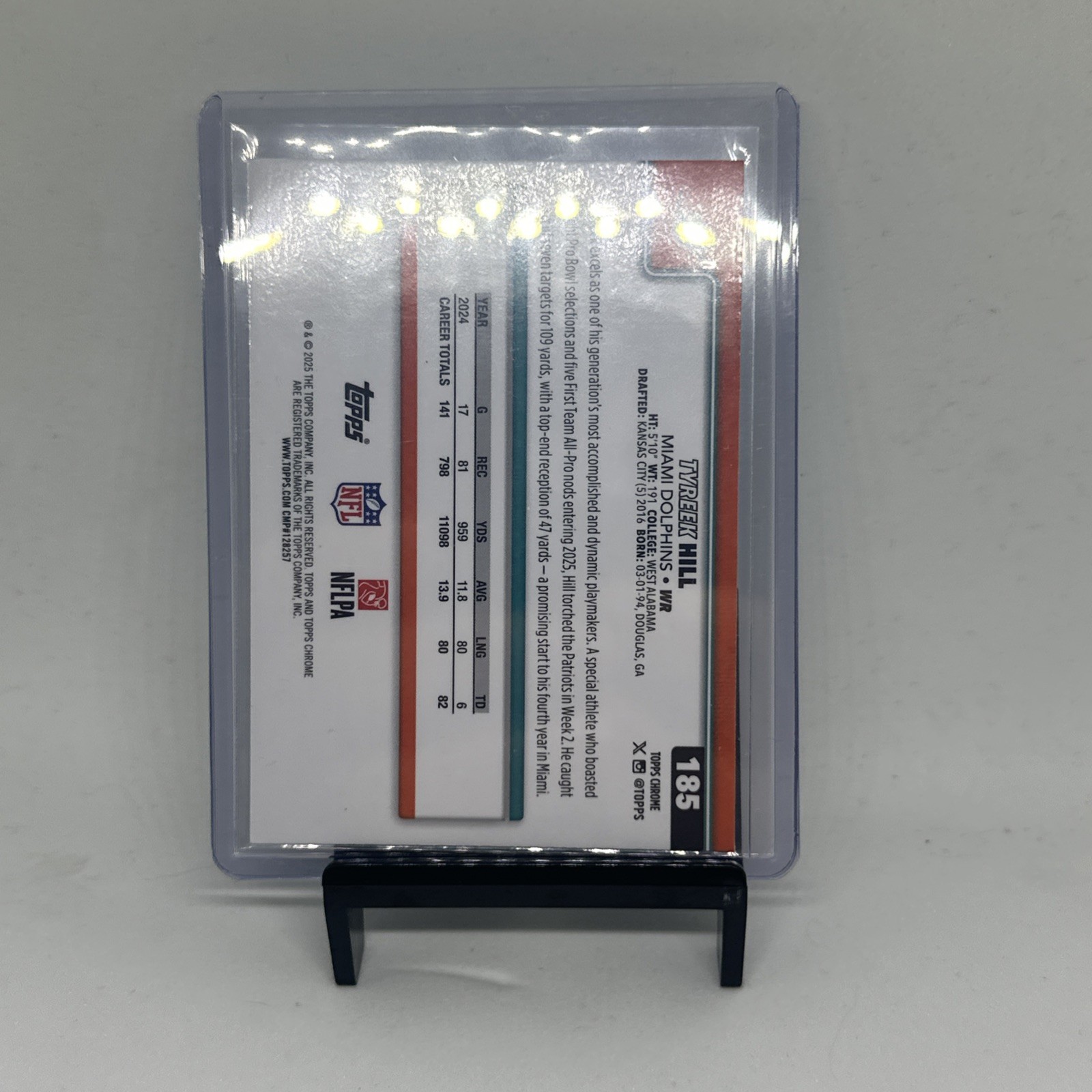 2025 Topps Chrome - Tyreek Hill #185 X-Fractor Yellow view 2