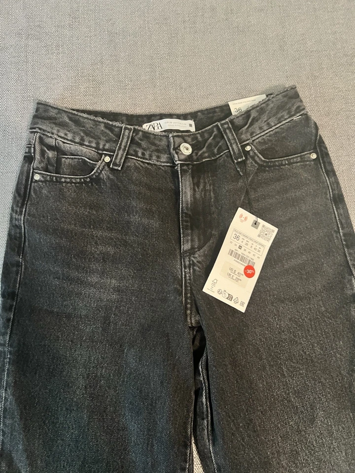 Zara Jeans Women Size 4 High Rise Folded Hem Black Denim Bikercore Grunge NWT - Image 4 of 4