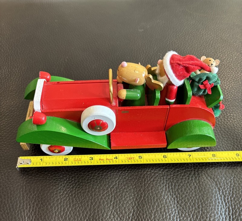 Large VTG 1990 Dakin Hand painted Wooden Santa Christmas Auto/ Decor 8.5”