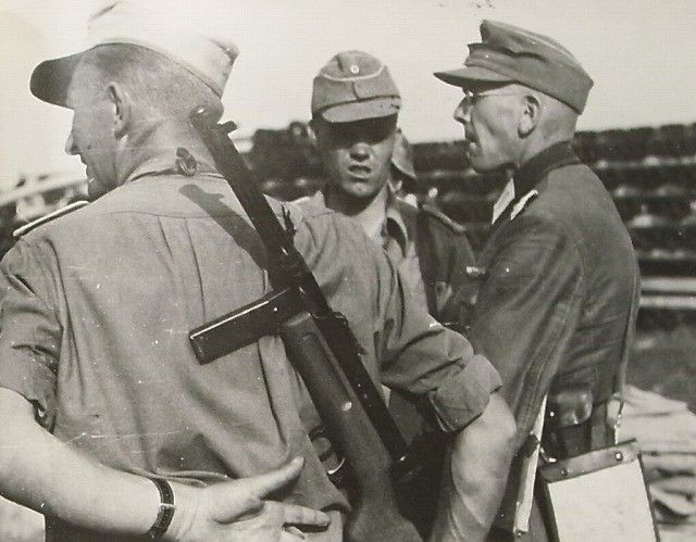 WW2 GERMAN / ITALIAN AFRIKA & SUD FRONT BERETTA M38A/42(i) EXTENSIVELY DAK USED