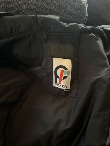 prada windbreaker Hoodie - Picture 3 of 4