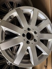 Original Mercedes-Benz Avantgarde Alufelgen 17 Zoll– W211 / S211 (4 Stück) Original Mercedes-Benz Avantgarde Alufelgen 17 Zoll– W211 / S211 (4 Stück)