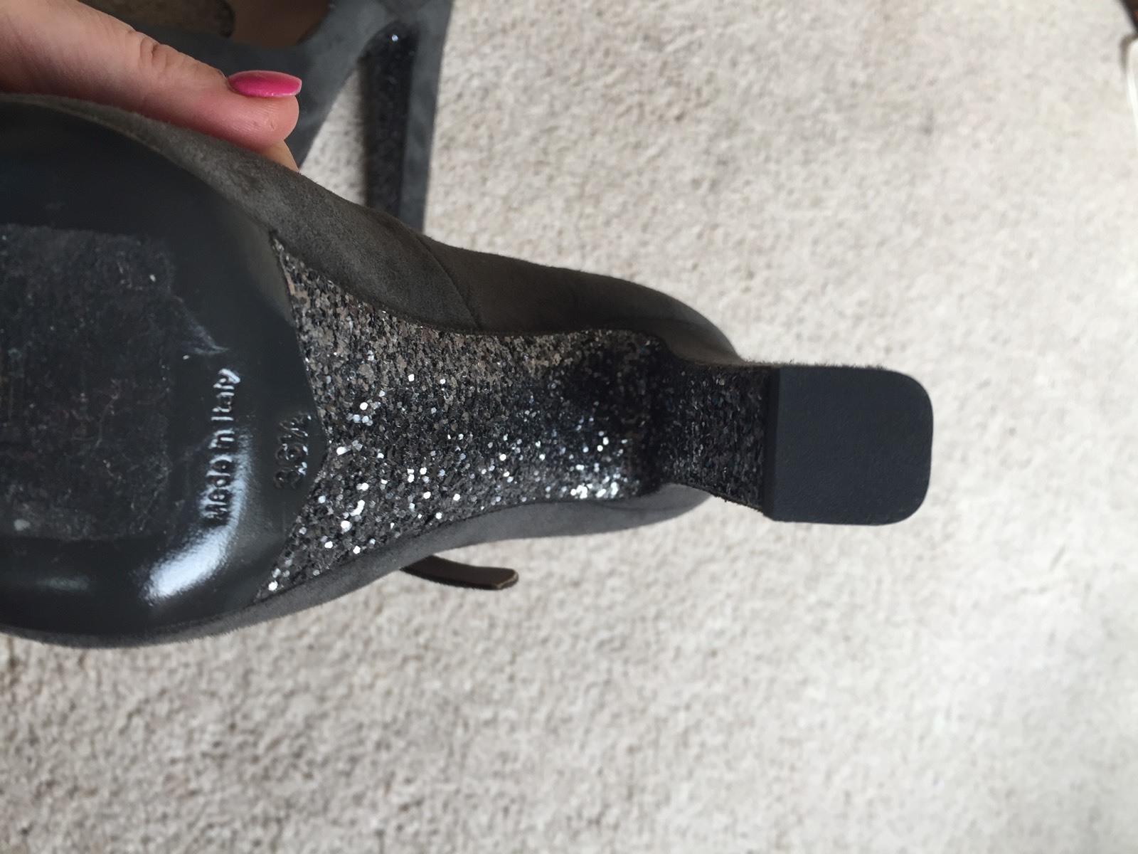 Miu Miu Grey Suede Platform Buckle Pumps Mary Jane Glitter Sole Pumps Buckle (Size 36.5) New 0496da Miu Miu Grey Suede Platform Buckle Pumps Mary Jane Glitter Sole Pumps Buckle (Size 36.5) New 0496da