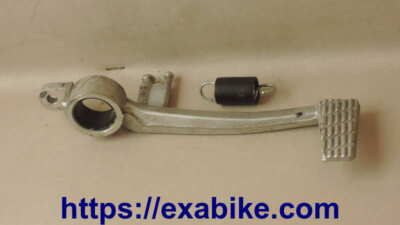 platine repose-pied avant gauche pour Suzuki RG 125 de 1985 a 1991