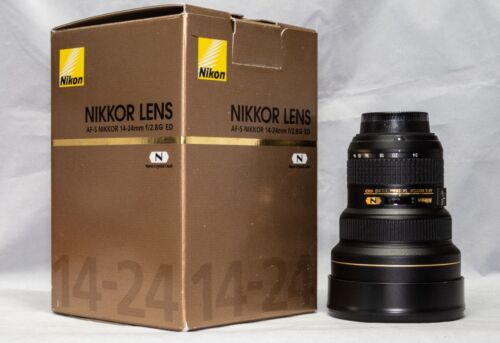Nikon AF-S Nikkor 14-24mm F/2.8 G ED N Objektiv für Vollformat FX F-Mount gebraucht - Bild 3 von 15