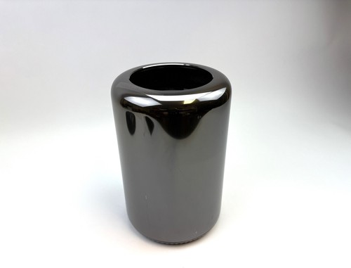 Apple Mac Pro 2013 A1481 6 Core Xeon E5 3,5GHz 32GB RAM 1TB SSD D700 Grade C - Bild 4 von 7