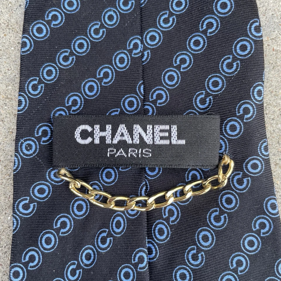 香奈儿巴黎可可花押字 100% 真丝领带全新带缺陷深蓝色 — 第 2/4 张图片